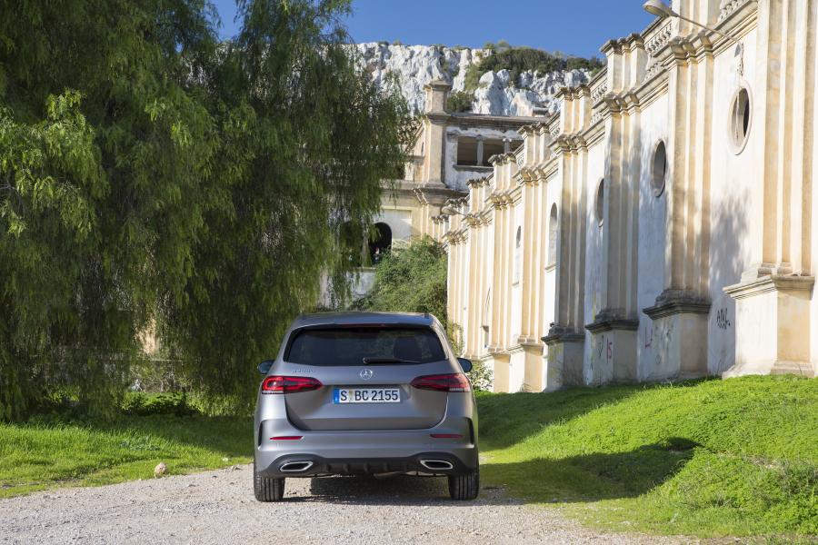  Mercedes-Benz B200 d AMG Line (W247) 2019 года  (фото 35 из 61)